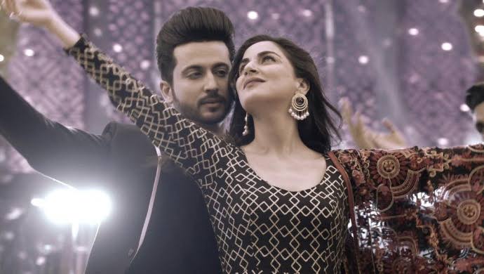 The Chemistry Of Karan And Preeta In Kundali Bhagya Is Imperfectly Perfect Tellyexpress Amidst all tension, their love surface despite of differences. karan and preeta in kundali bhagya