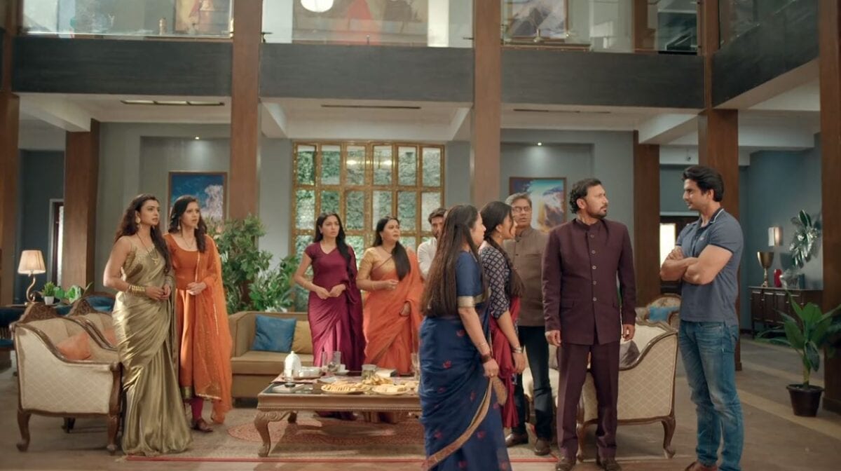 Aditya gets scolded for mistreating Imlie